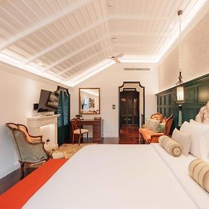 Romantic Lanna Corner Suite